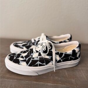 Vans Black & White Abstract Pattern Canvas Sneakers